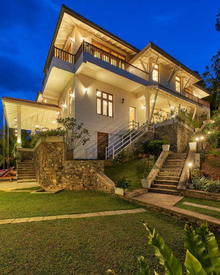The Divine Villa タール エクステリア 写真