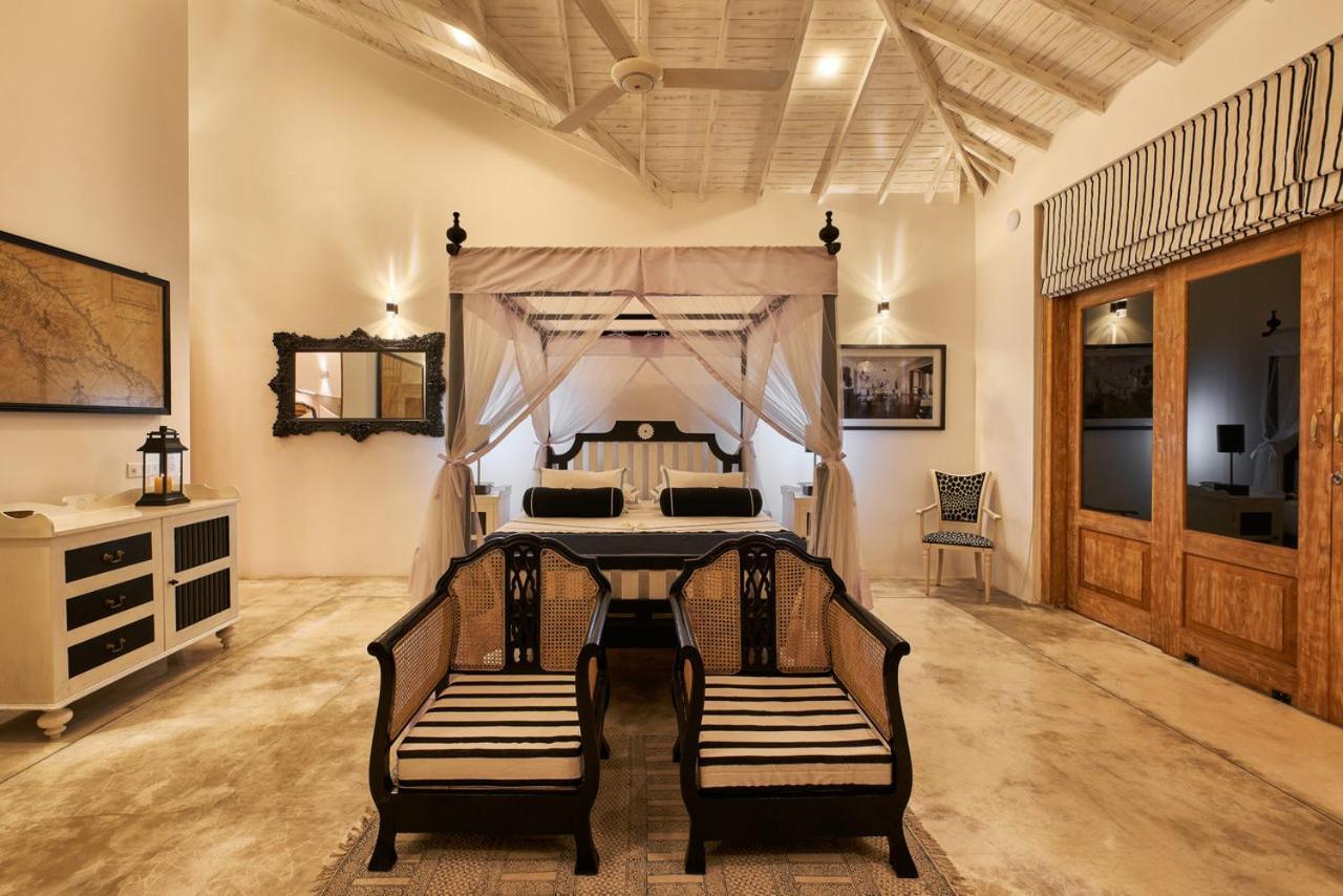 The Divine Villa タール エクステリア 写真