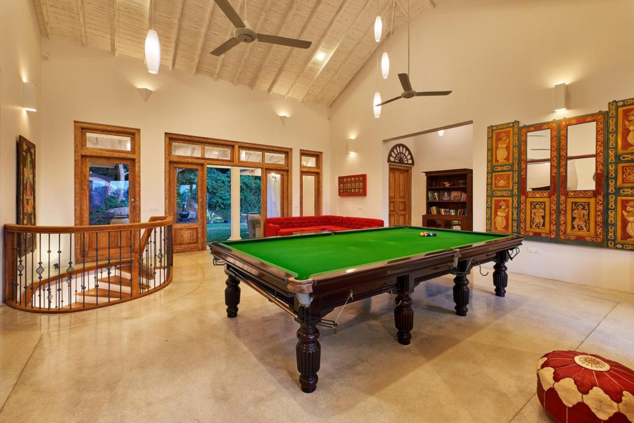 The Divine Villa タール エクステリア 写真